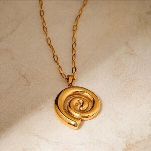 Lustrous Gold Swirl Pendant Necklace